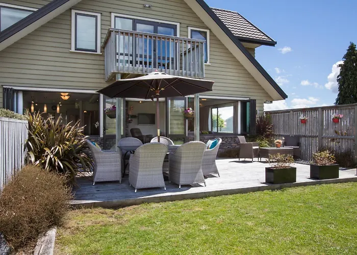 Manuka Lodge B&B